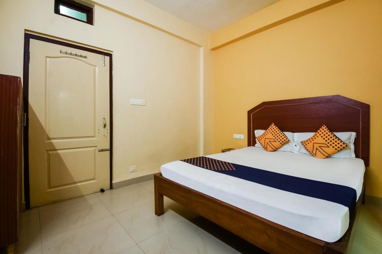 Spot On 74793 Hotel Sai Sudha Puri Kültér fotó